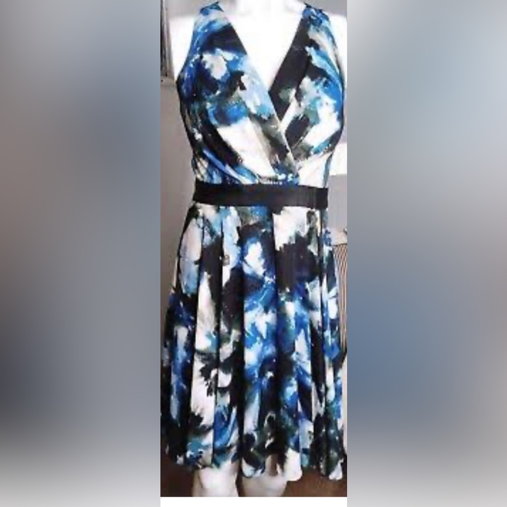 Maggie London dress size 10 NWT